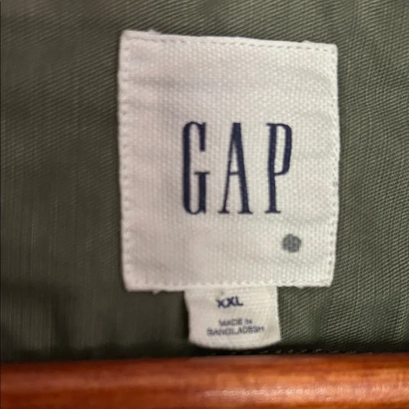 NWOT- GAP Women's Utility Jacket in Olive Green - Picture 2 of 6
